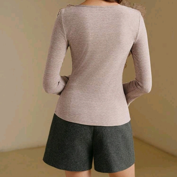 Women's Casual 3D Flower Embroidered T-Shirt, Autumn/Winter - Picture 2 of 4